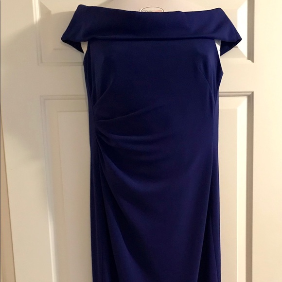 Vince Camuto Off-the-shoulder Floor Length Gown - Picture 5 of 5